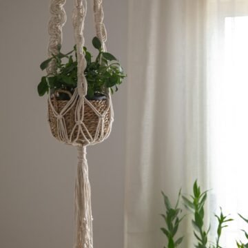 Diagonal Hanging