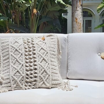 Mixed Knot Cushion